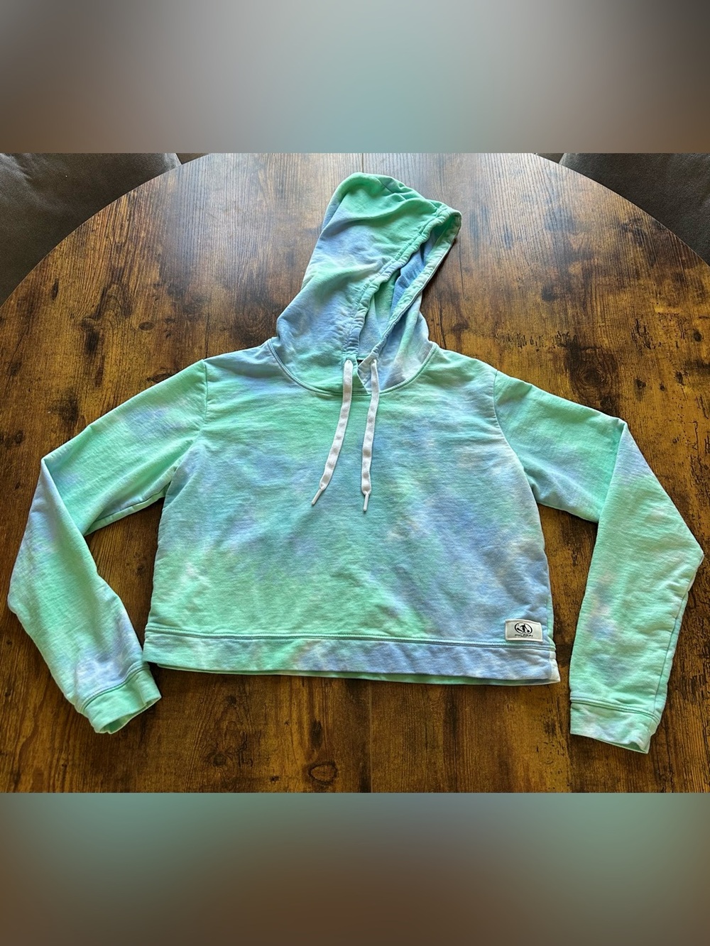 Hulakai Hawaii Performance Apparel Tie-Dye Cropped Hoodie in Mint & Light Blue